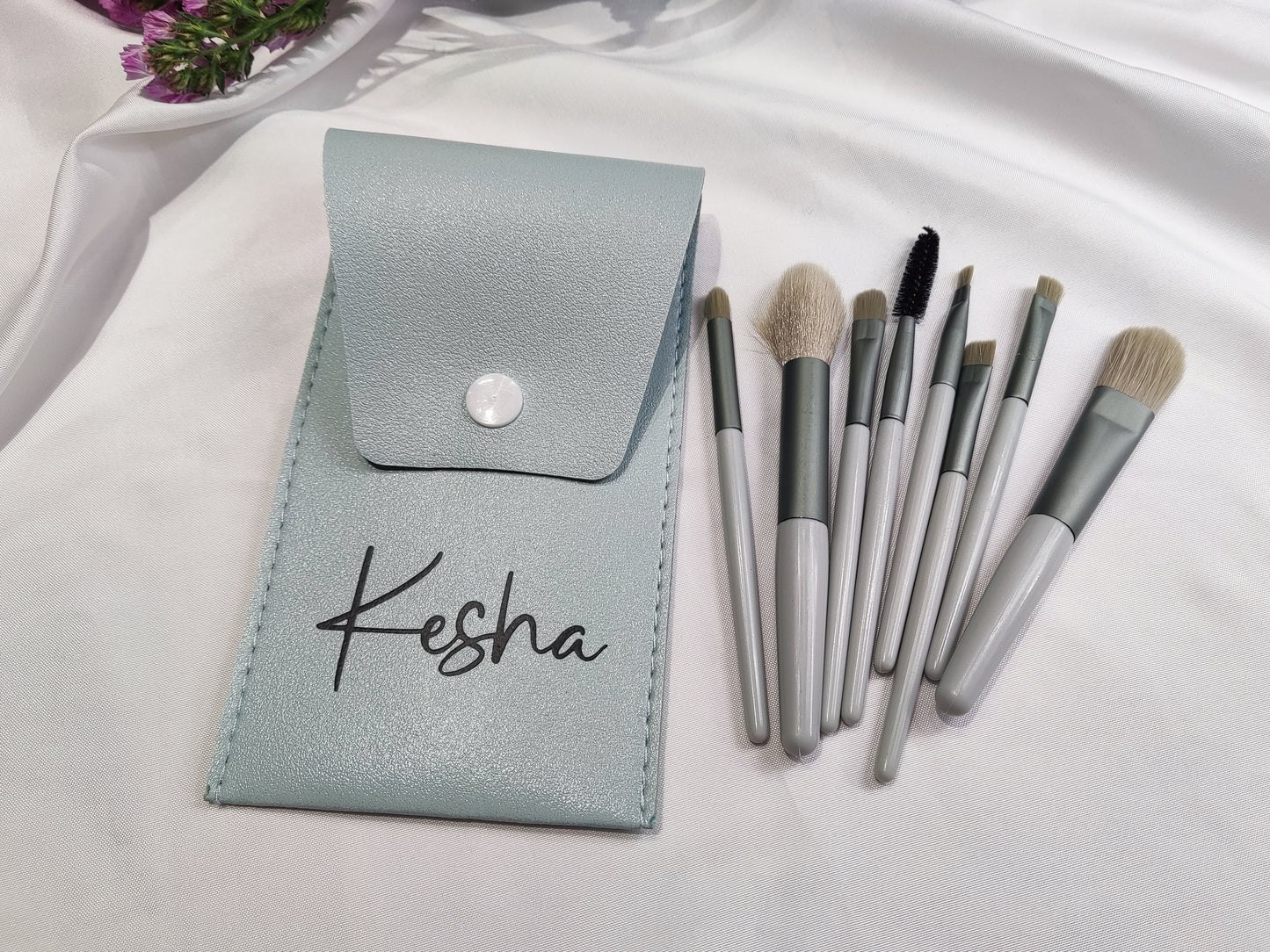 Personalized Makeup Pouch Custom Travel Cosmetic Pouch Brush Bag for Bridesmaids Gift Make Up Pouch Wedding Bridal Shower Party Gift for Her