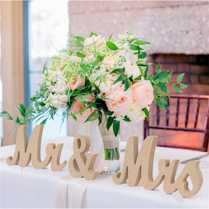 Mr & Mrs wedding sign