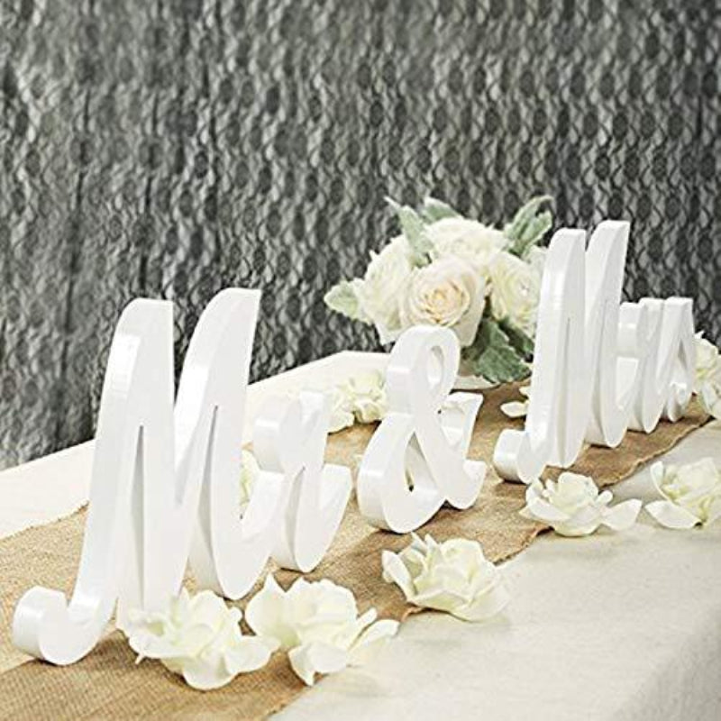 Mr & Mrs wedding sign